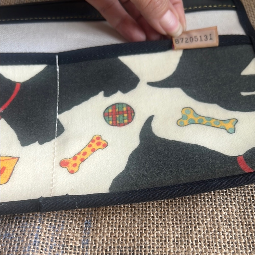 Dooney & Bourke Vintage Scottie Satchel - Picture 14 of 17